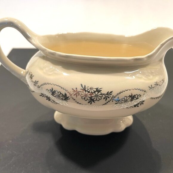 Homer Laughlin Virginia Rose Design Set of Creamer and Sugar Bowls Made In USA - Picture 4 of 10